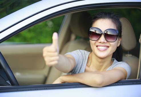 female drivers , reversing camera, dash camera